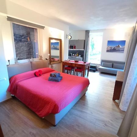 Maison Soleil - Sofia suite Aoste Extérieur photo